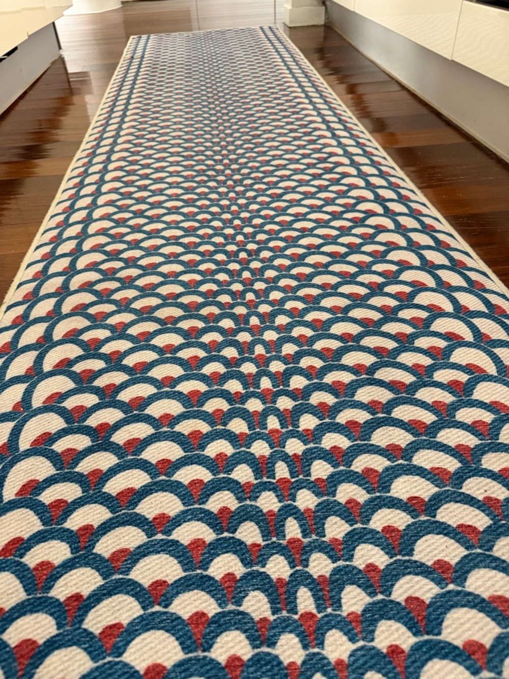 CYNTHIA ROWLEY X Ruggable LAMELLA BLUE RUG and rig pad - Picture 3 of 3